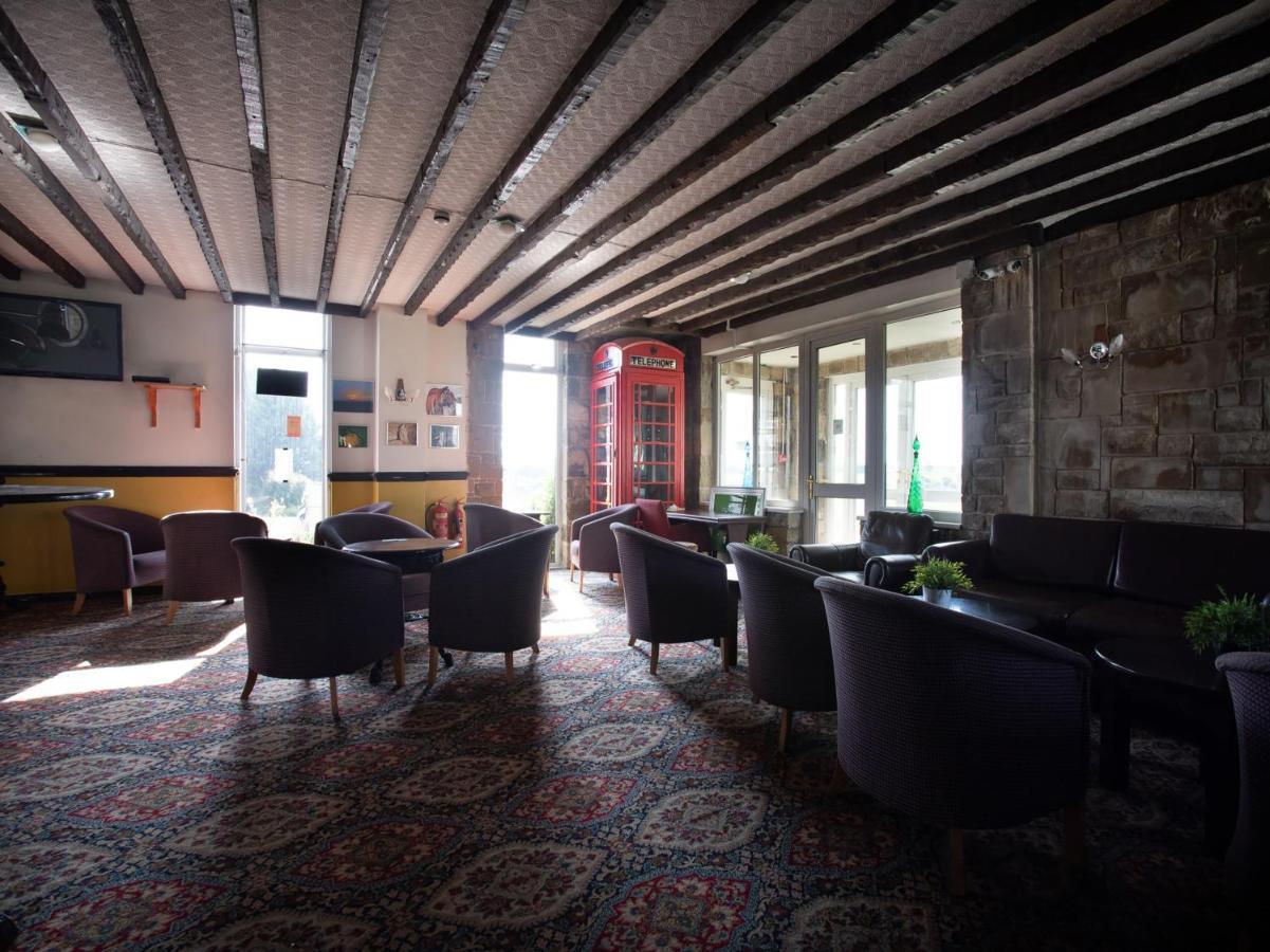 Oyo Knowesgate Inn, Northumberland National Park Kirkwhelpington Extérieur photo