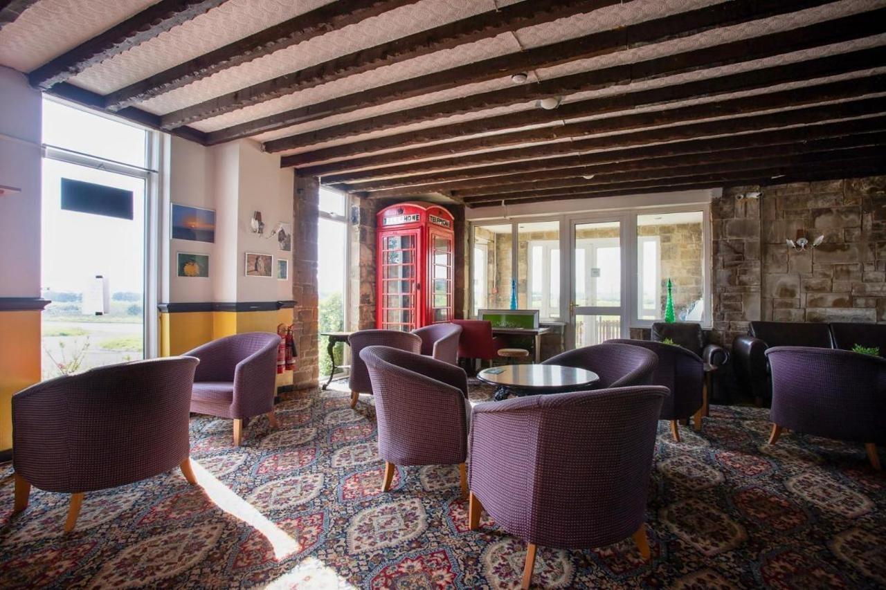 Oyo Knowesgate Inn, Northumberland National Park Kirkwhelpington Extérieur photo