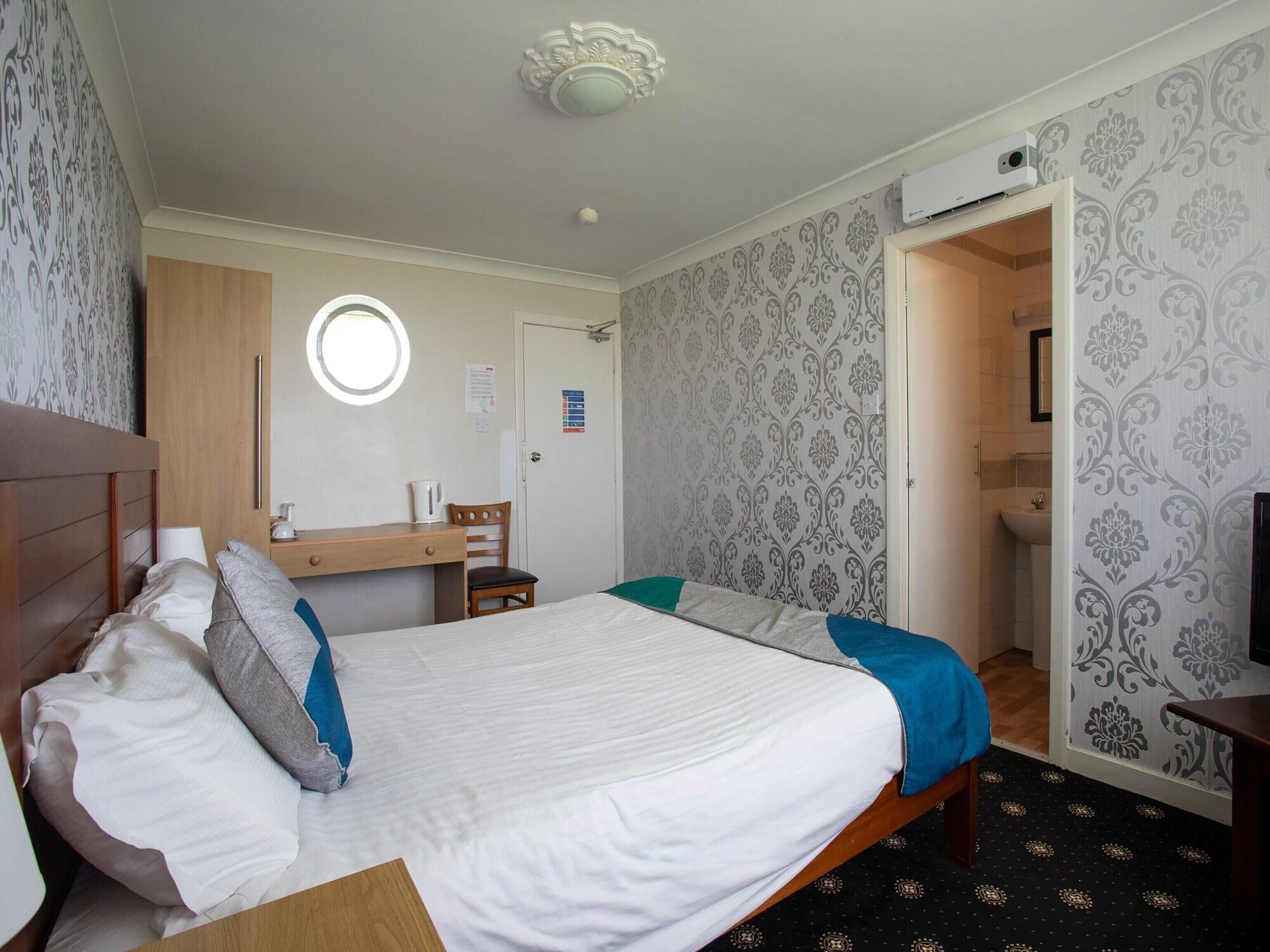 Oyo Knowesgate Inn, Northumberland National Park Kirkwhelpington Extérieur photo